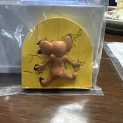 トムとジェリー ジェリーとタフィーがいるお家フィギュア 扉に激突したジェリー