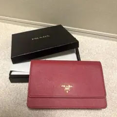 PRADA サフィアーノレザー ショルダーウォレット - メルカリ