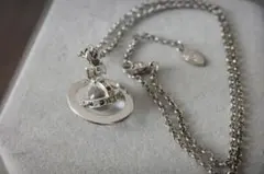 Vivienne Westwood タイニーオーブ ネックレスのサムネイル