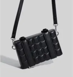 ブラックキルティングショルダーバッグ