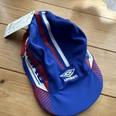 umbro ストライプキャップ 青　アンブロ　サッカー　帽子　滑りどめのサムネイル