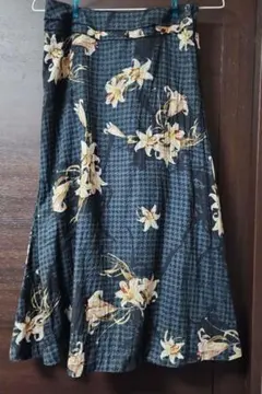 インゲボルク ネイビー 花柄 フレアスカート