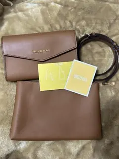 MICHAEL KORS 3 IN 1 トートの付属品 新品未使用