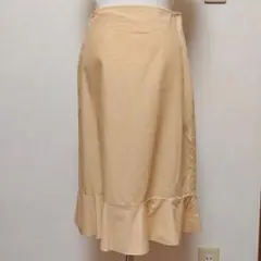 バーバリーブルーレーベル　ベージュ フレアスカート 裾フリルのサムネイル