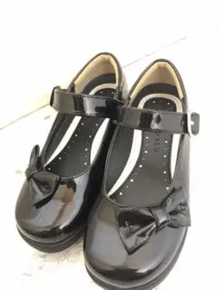 フォーマルシューズ　17.5cm  　女の子　エナメル　 卒園式　入学式　キッズ