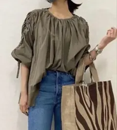 BABYLONE / 袖ギャザーブラウス