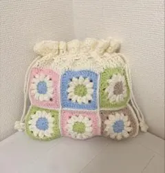 お花モチーフかぎ針　編み物　巾着袋　メイクポーチ　毛糸　ハンドメイド