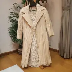 新品未使用:ユキトリイ:クリームベージュのオーガンジーロングコートのサムネイル