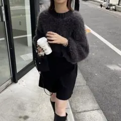 カプリシュレマージュ　フェザーニット　チャコール