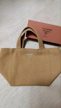PRADA キャンバス ノベルティトートバッグ