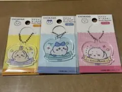 ダイソー　ちいかわ　うさぎ　ハチワレ　アクリルキーホルダー