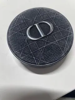 ディオールスキンフォーエヴァーイドラグロウクッション1N ケース付き