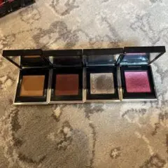 SUQQUトーンタッチアイズ