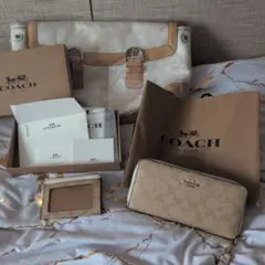 最後の値下げ！coachの財布など