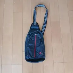 adidas ショルダーバッグ 黒/赤