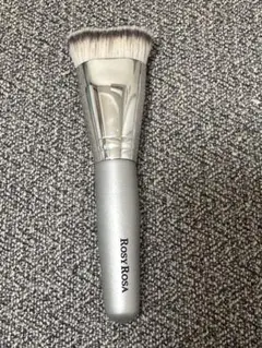 ROSY ROSA ファンデーションブラシ