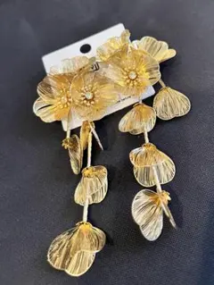 ゴールドフラワーピアス