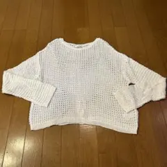 【美品】ニット　透かし編み　ホワイトのサムネイル