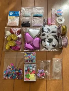 ビーズ　スパンコール　デコパーツ　他色々まとめ売り　ハンドメイド