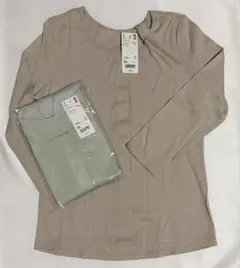 UNIQLO レディース コットン八部袖インナー 2枚　XSサイズのサムネイル