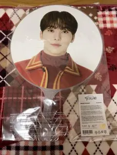 2026年最新】グループ名：SEVENTEEN うちわの人気アイテム - メルカリ