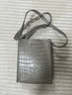 【未使用】EMODA クロコダイル型押しボックスチェーンショルダーバッグ