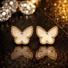 【アウトレット】ホワイト ゴールド バタフライ ピアス パピヨン 高見え