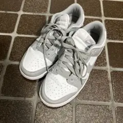 Nike スニーカー　ウィメンズ ダンク LOW