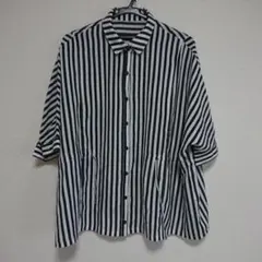 HERE'S AVENUE ストライプ柄半袖シャツのサムネイル