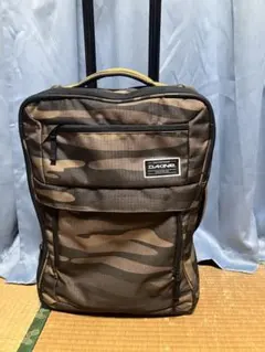 DAKINE キャリーケース カモフラ柄　40L