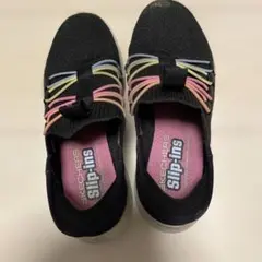 SKECHERS Slip-Ins ブラックスニーカー