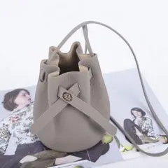 本革　ショルダーバッグ