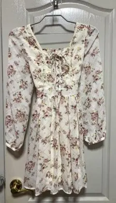 【リズメロ】フラワープリント 長袖ひざ丈ワンピース