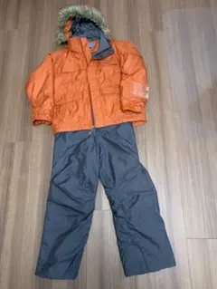 SVET（スヴェット）オンヨネ 140 子供スキーウェア オレンジ。手袋付
