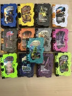 仮面ライダーセイバー　ワンダーライドブック13個セット