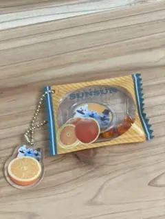 パペットスンスン　シャカシャカキャンディチャーム　ガチャ　オレンジ