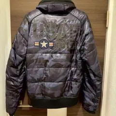 希少⭐️AVIREX 迷彩 ダウンジャケット USAFのサムネイル