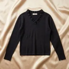 上品CORDIER カシミヤ100%フリルネック ニット ブラック　トップス42のサムネイル