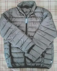 グレーの軽量ジャケット 150cm