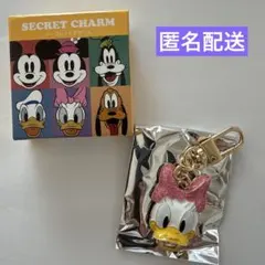 ディズニーストア　シークレットチャーム　デイジーダック