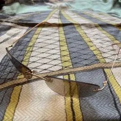 リムレス ゴールド サングラス ブラウンレンズのサムネイル