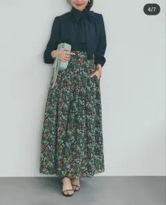 ラブティックボンボン　小花柄 ロングスカートPSサイズのサムネイル