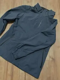 マウンテンパーカー　トップス　グレー　長袖　上着