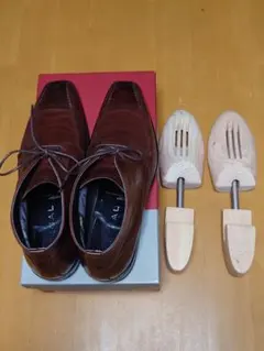 Item thumbnail for item 9b33a9ba-1a4a-4a3b-92bb-413f3e8df019