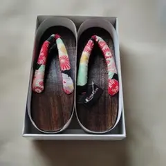 Y 花柄和風　浴衣 下駄 草履