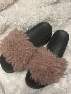Fabby fabby 厚底　ファー　サンダル　sサイズ