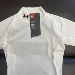 新品　アンダーアーマ　ヒートギア　YMD