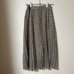 GU花柄プリーツロングスカートMサイズ