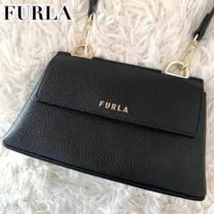未使用級✨フルラ 現行 ショルダーバッグ アーチロゴ ターンロック レザー 黒 未使用級✨フルラ 現行 ショルダーバッグ アテナ レザー アーチロゴ 黒