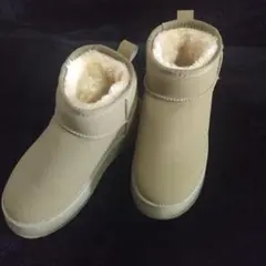 カーキ色　ショートブーツ（ほんの少しお値引きしました）